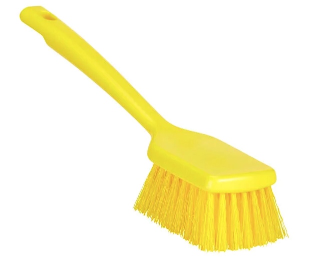 Cepillo de lavado amarillo Vikan ColorCore 410716 de 11 7/8" con cerdas rígidas y mango corto