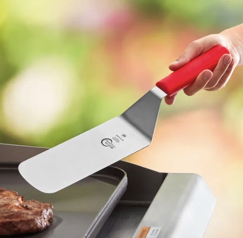 Espátula Mercer Culinary M18700RD Millennia® de 8" x 3" con mango rojo